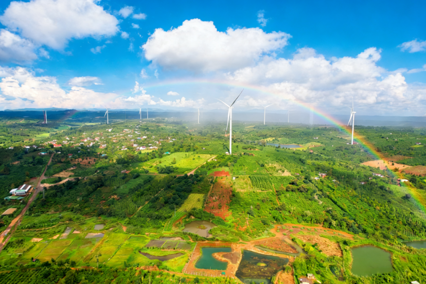 China Huadians Largest Overseas Wind Farm Attains Full Commercial Operation in Vietnam